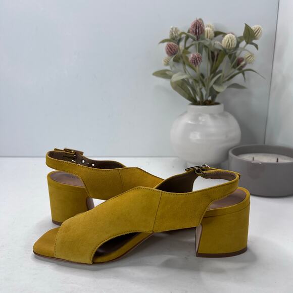 Bernardo Bedford Suede Slingback Sandals Square Toe Ochre Women 7M Tried On - Picture 7 of 10